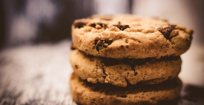 Internet cookies: consent or decline?