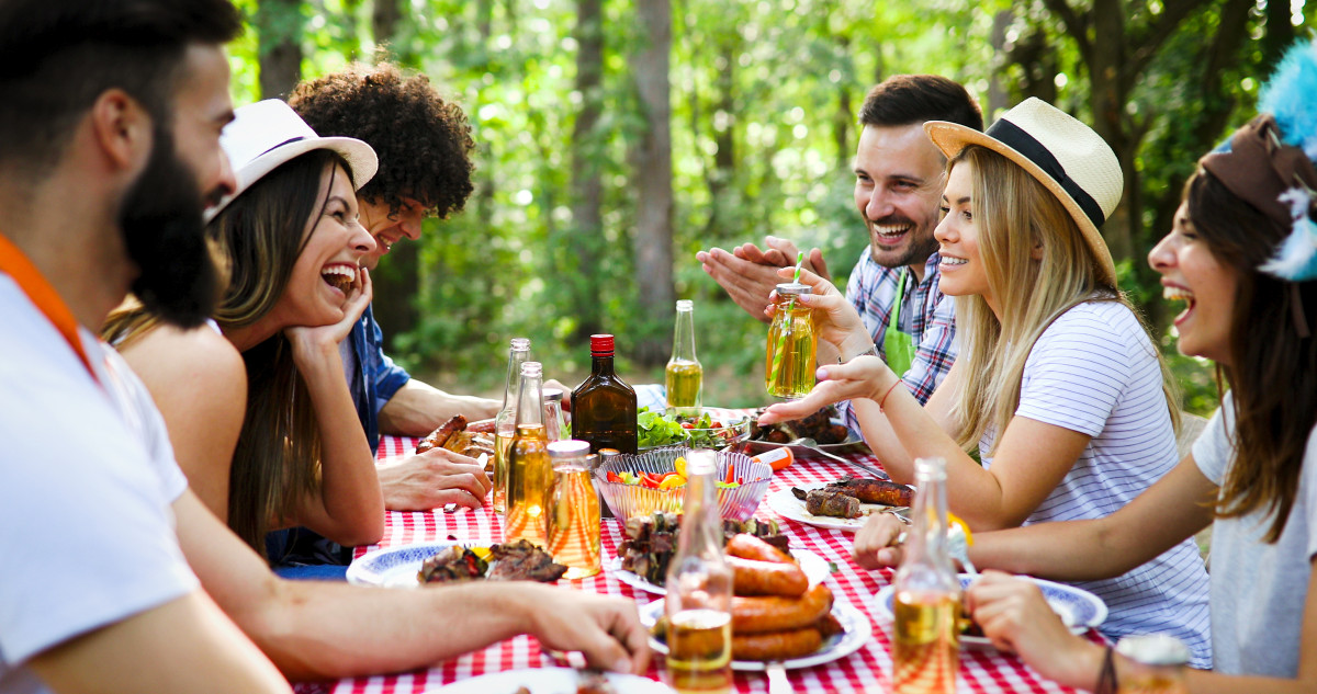 A Short Guide to Summer Meals in the Backyard